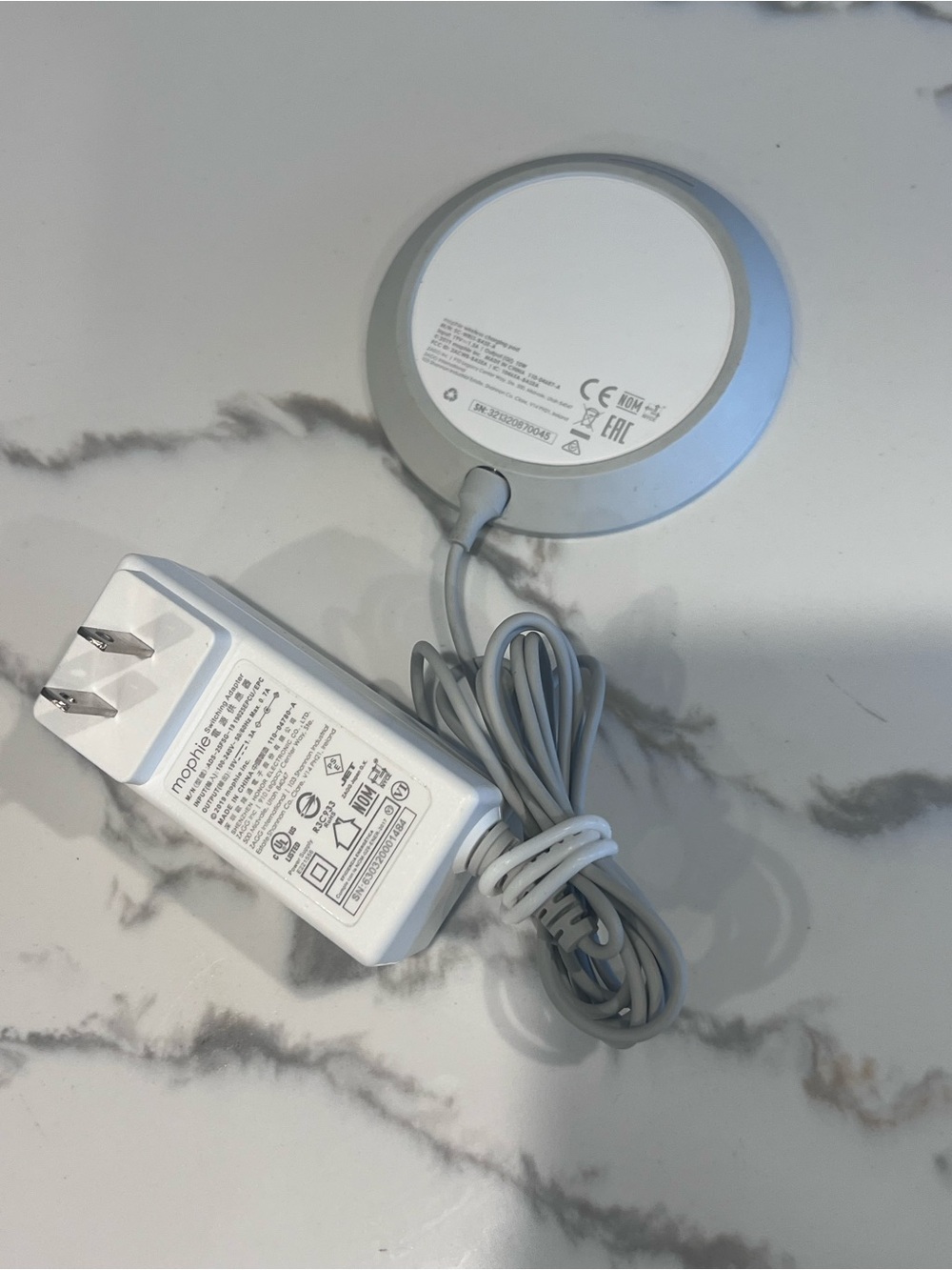 Mophie Wireless Charging Pad White Tested Works - Picture 2 of 2
